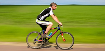 Andar de bicicleta é bom para saúde e para o planeta