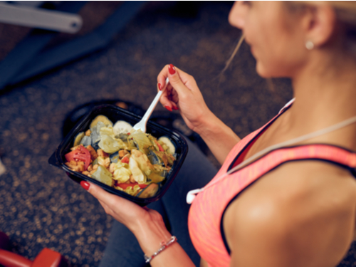 O que comer antes e depois do treino