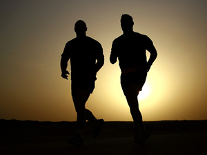 Na empresa que trabalho existe uma pressão para que nós comecemos a correr no grupo de corrida. Só que eu odeio correr. Você tem alguma dica?