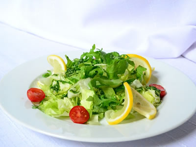 Quem mora sozinho consome menos verduras e frutas…