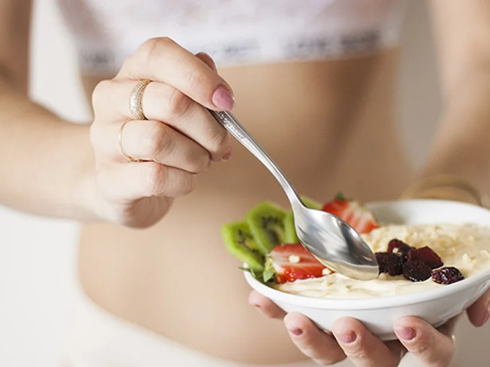 Dieta, treino, suplementos e tudo que você precisa para não perder massa muscular na quarentena