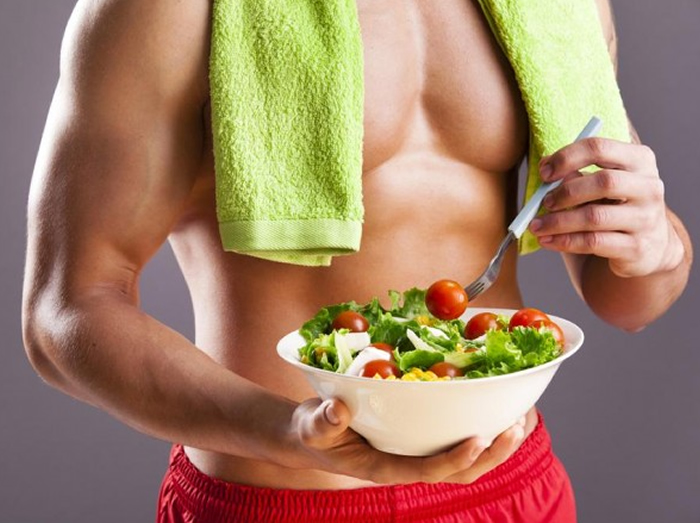 Dieta, treino, suplementos e tudo que você precisa para não perder massa muscular na quarentena